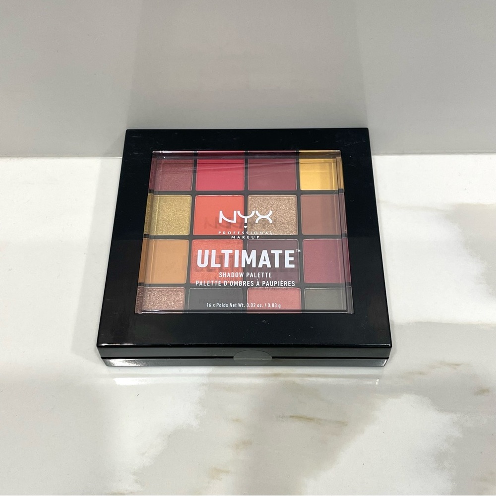 🟣2/$20 NEW NYX Ultimate Eyeshadow Palette (Phoenix)